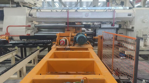 Dernières nouvelles de l'entreprise Huanan Heavy Industry produit une presse d'extrusion d'aluminium de 3000 tonnes pour la fabrication de profilés industriels en aluminium